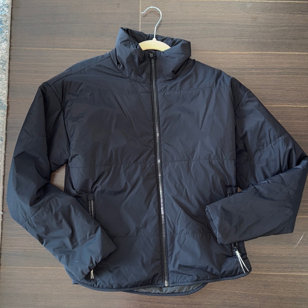 VUORI Canyon Insulated Black Puffer Jacket, Small - Picture 3 of 5